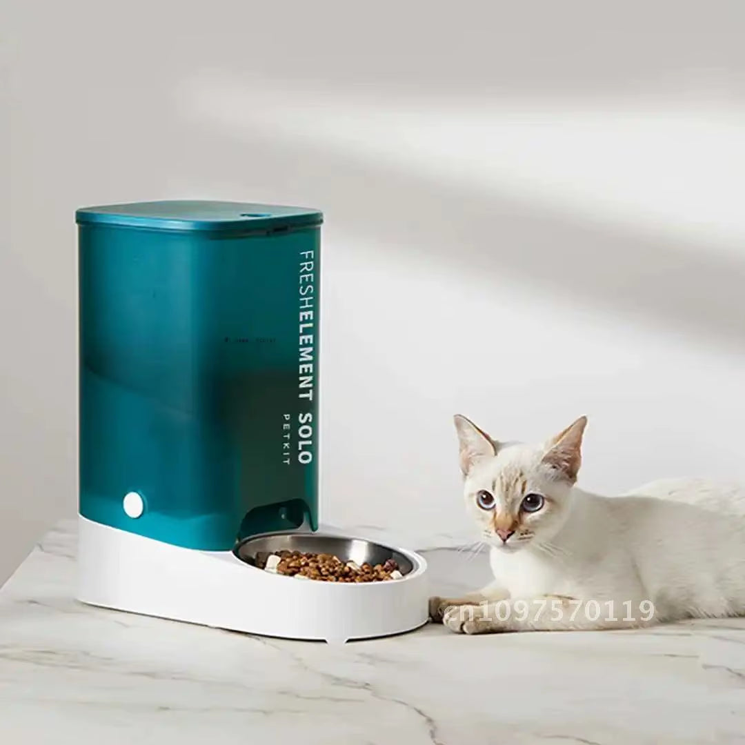 Smart Cat Feeder. SOLO Fresh Bowl 